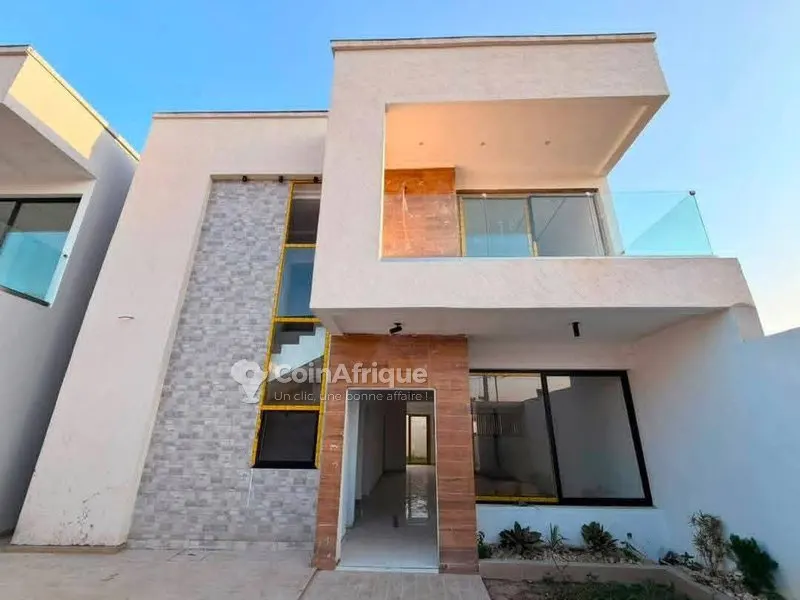 Duplex 7 pièces haut standing — Bingerville Adjin