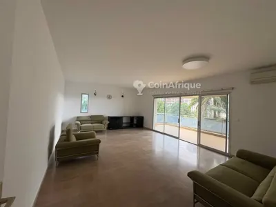 Location appartement 2 pièces Cocody danga