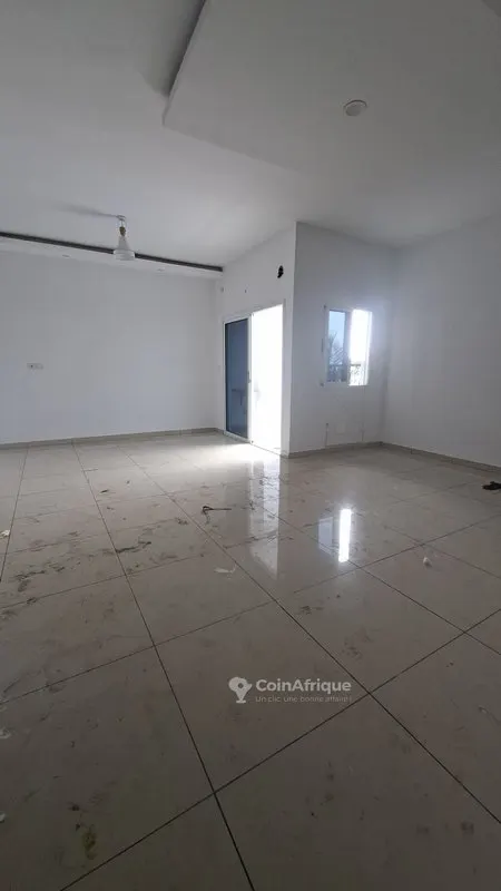 Appartement 3 pièces — Cocody Riviera Faya