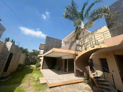 villa Riviera Attoban · Cocody