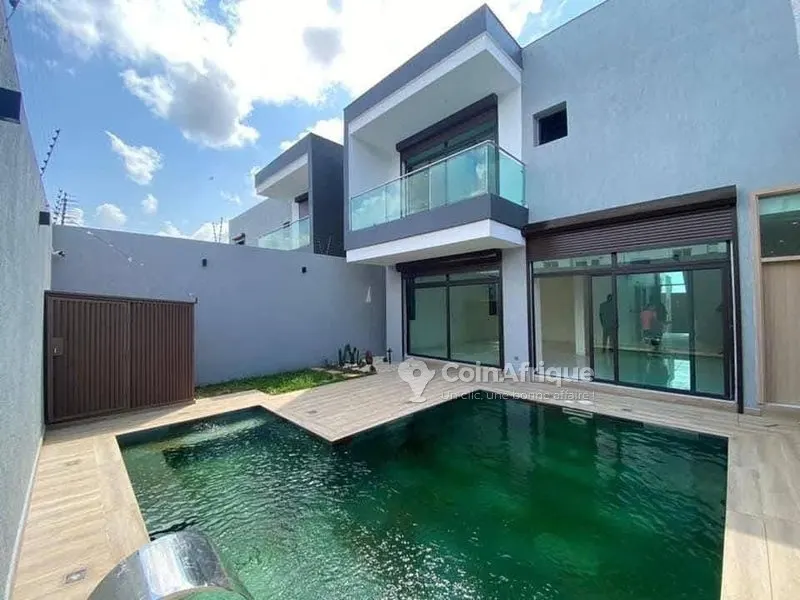2 Villas duplex 4 chambres avec piscine et vue lagunaire — Cocody Riviera 4