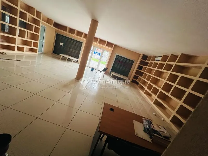 Location magasin à la 7 tranche