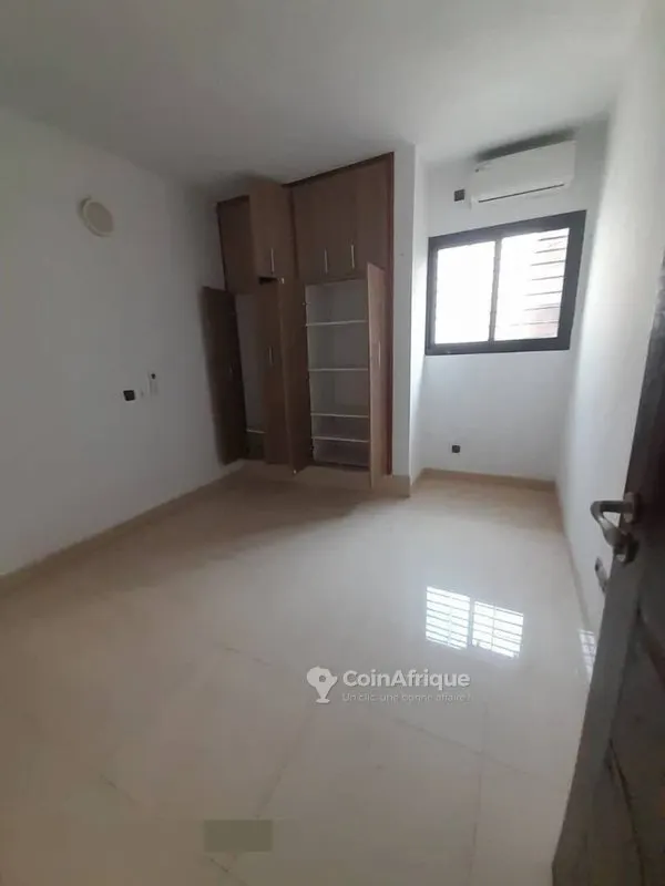 Villa duplex 5 pièces — Cocody Riviera Palmeraie