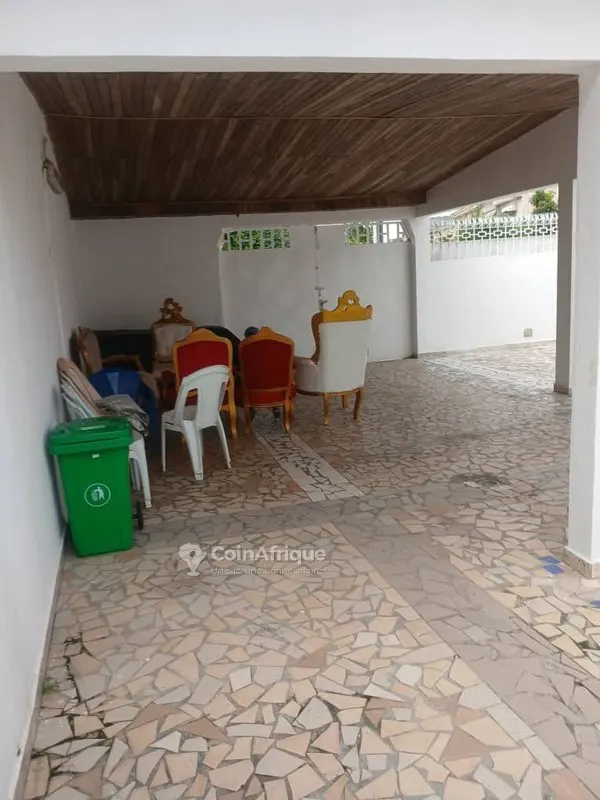 Villa duplex 4 pièces avec garage — Angré Djibi 2