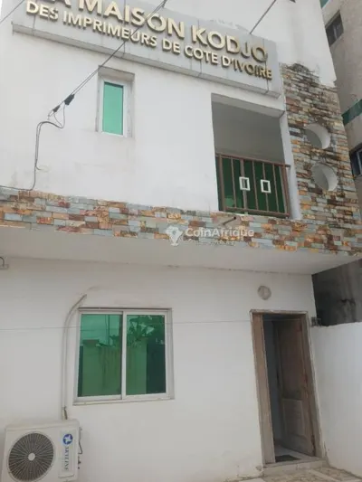 villa Angré Nouveau CHU Djorogobité 1 · Cocody