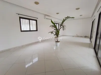 Location villa duplex 7 pièces - Riviera 4,cité blanche