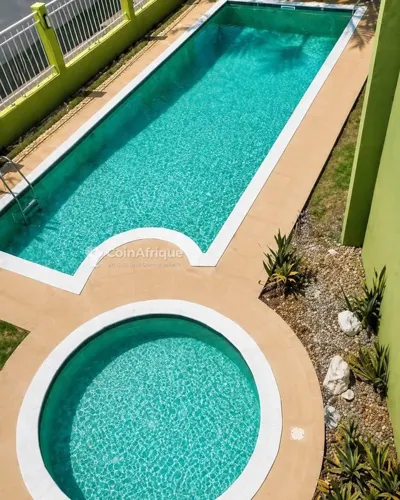 Appartement 4 pièces avec piscine — Cocody 2 Plateaux Vallon