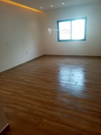 Appartement haut standing — Zone 4