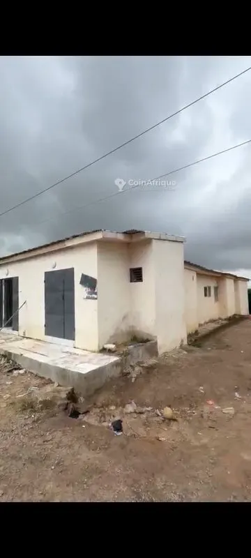 Cour moderne 11 unités avec ACD — Bingerville Adjamé
