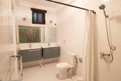 Villa F5 4 chambres avec piscine — Cocody Riviera 3