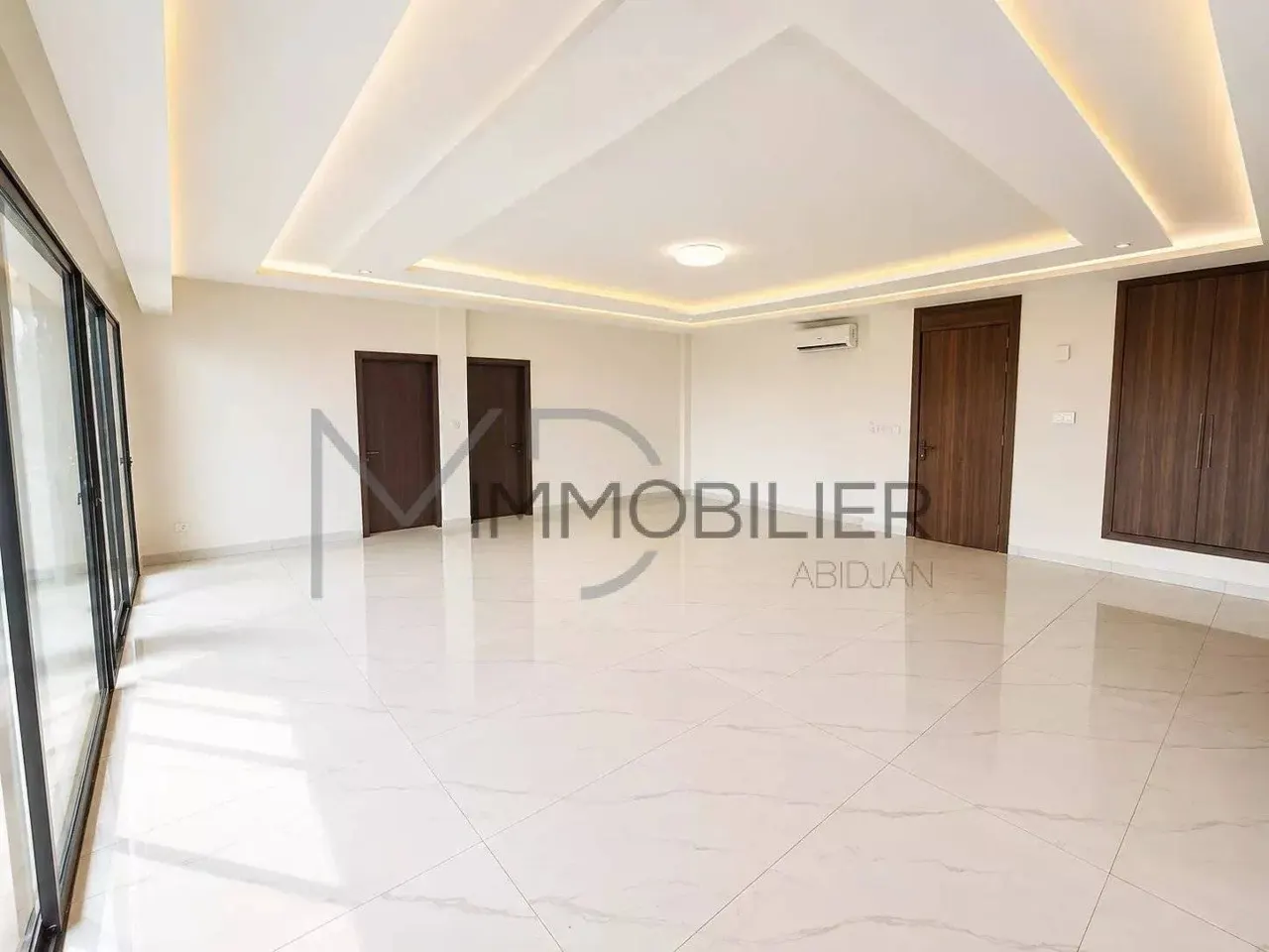 Appartement 4 pièces — Riviera M'Badon
