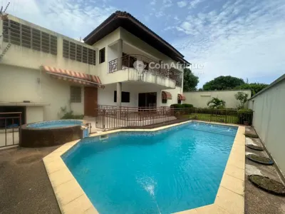 villa Riviera 4 · Riviera