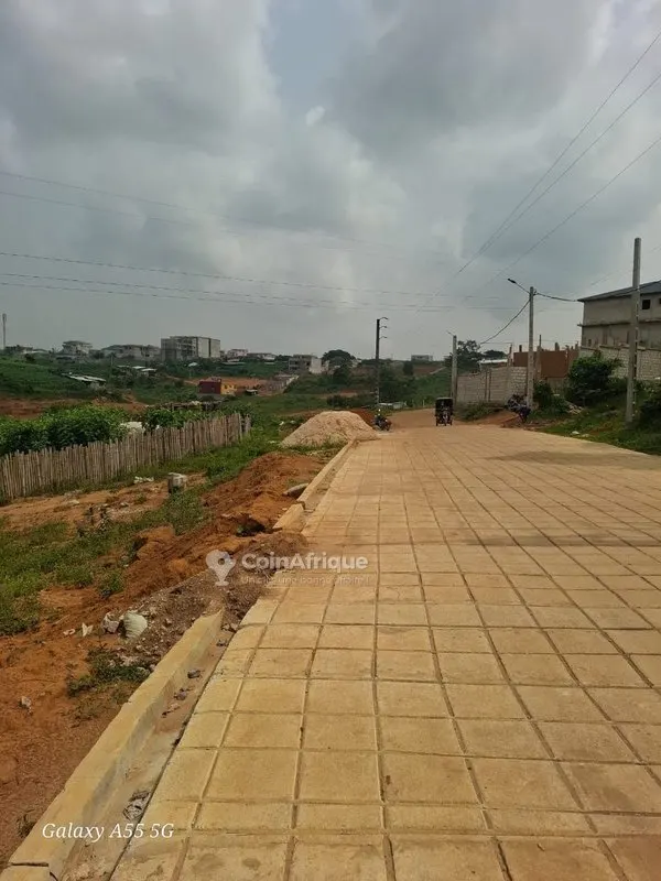 Terrain 511 m² avec ACD — Bingerville Akanjé