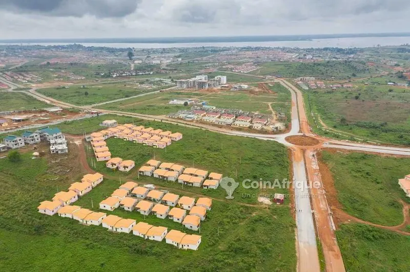 Terrain 300 m² — Songon