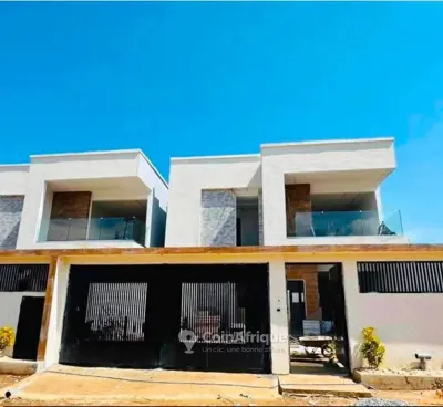 Duplex 7 pièces haut standing — Bingerville Adjin
