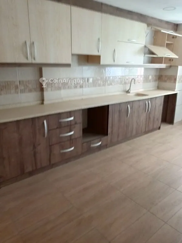 Appartement de standing — Zone 4