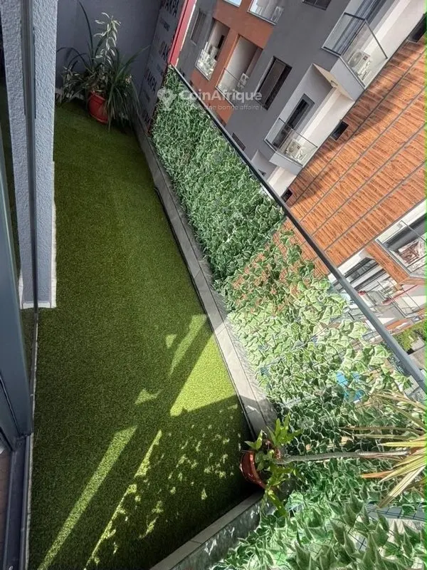 Appartement 4 pièces haut standing avec piscine — Marcory Zone 4