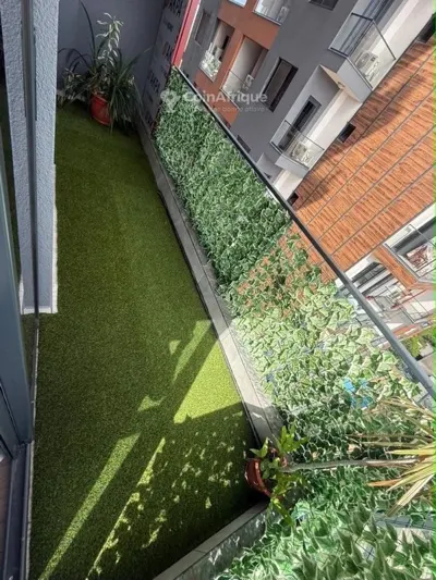Appartement 4 pièces haut standing avec piscine — Marcory Zone 4