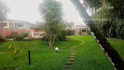 Location villas 6 pièces - Cocody