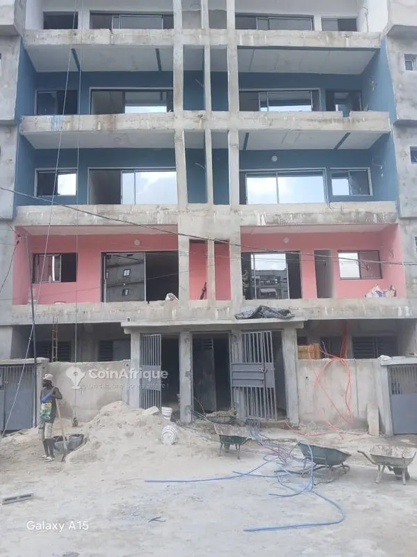 Appartement 3 pièces clé en main — Faya Jule