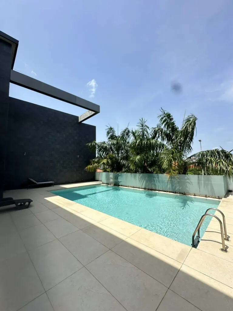 Appartement 4 pièces 3 chambres — Cocody Riviera Golf 4