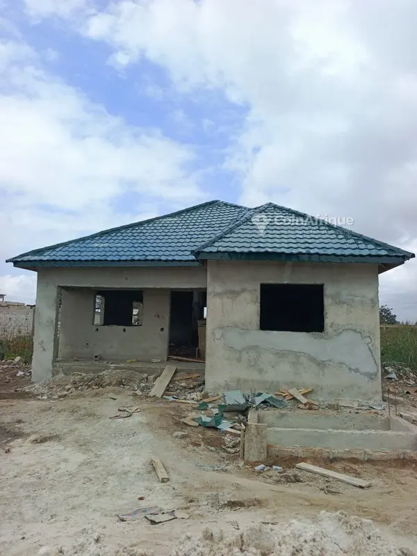 Villa basse 4 pièces — Bingerville