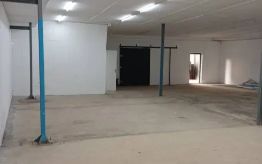 Magasin 100 m² — Treichville Zone 2