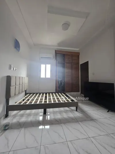 Location appartements 2 pièces - Cocody Palmeraie kite market