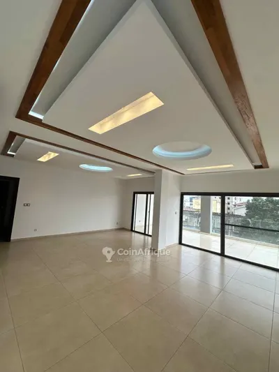 appartement Riviera 4 · Cocody