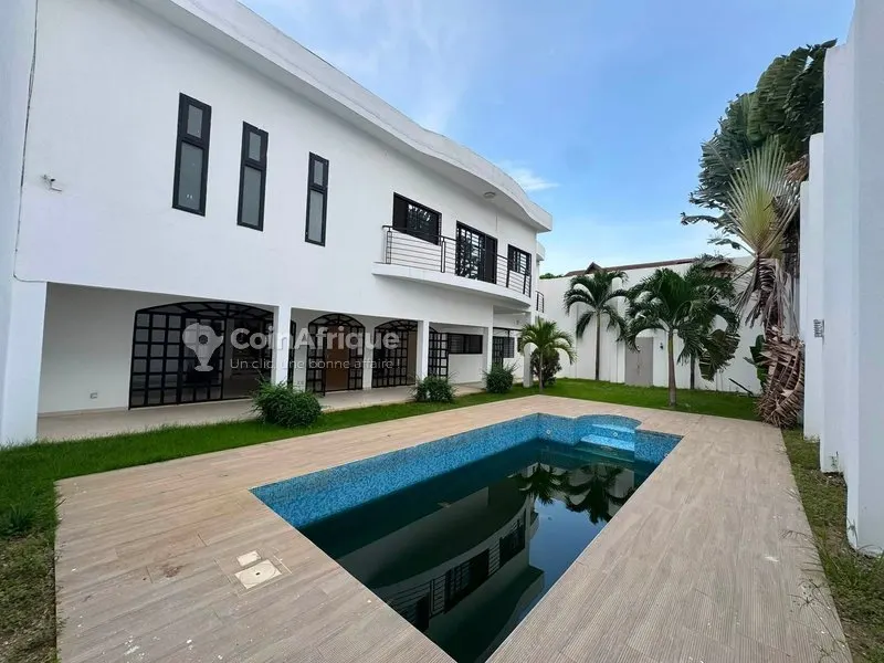 Villa duplex 6 chambres — Riviera Ambassade de Chine