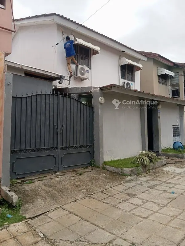 Villa duplex 4 pièces — Feh Kessé