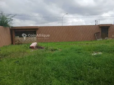 Terrain 3000 m² — Songon Kassemblé