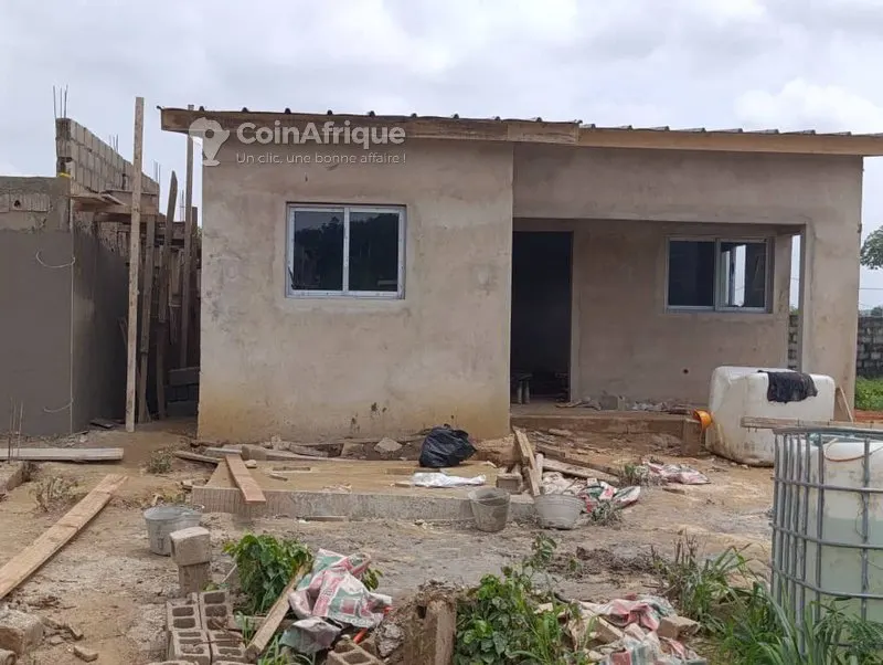 Villa basse 4 pièces — Bingerville Adjin